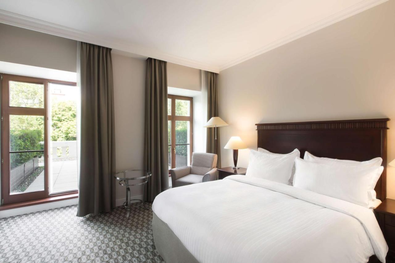 Radisson Blu Carlton Hotel, Μπρατισλάβα Εξωτερικό φωτογραφία