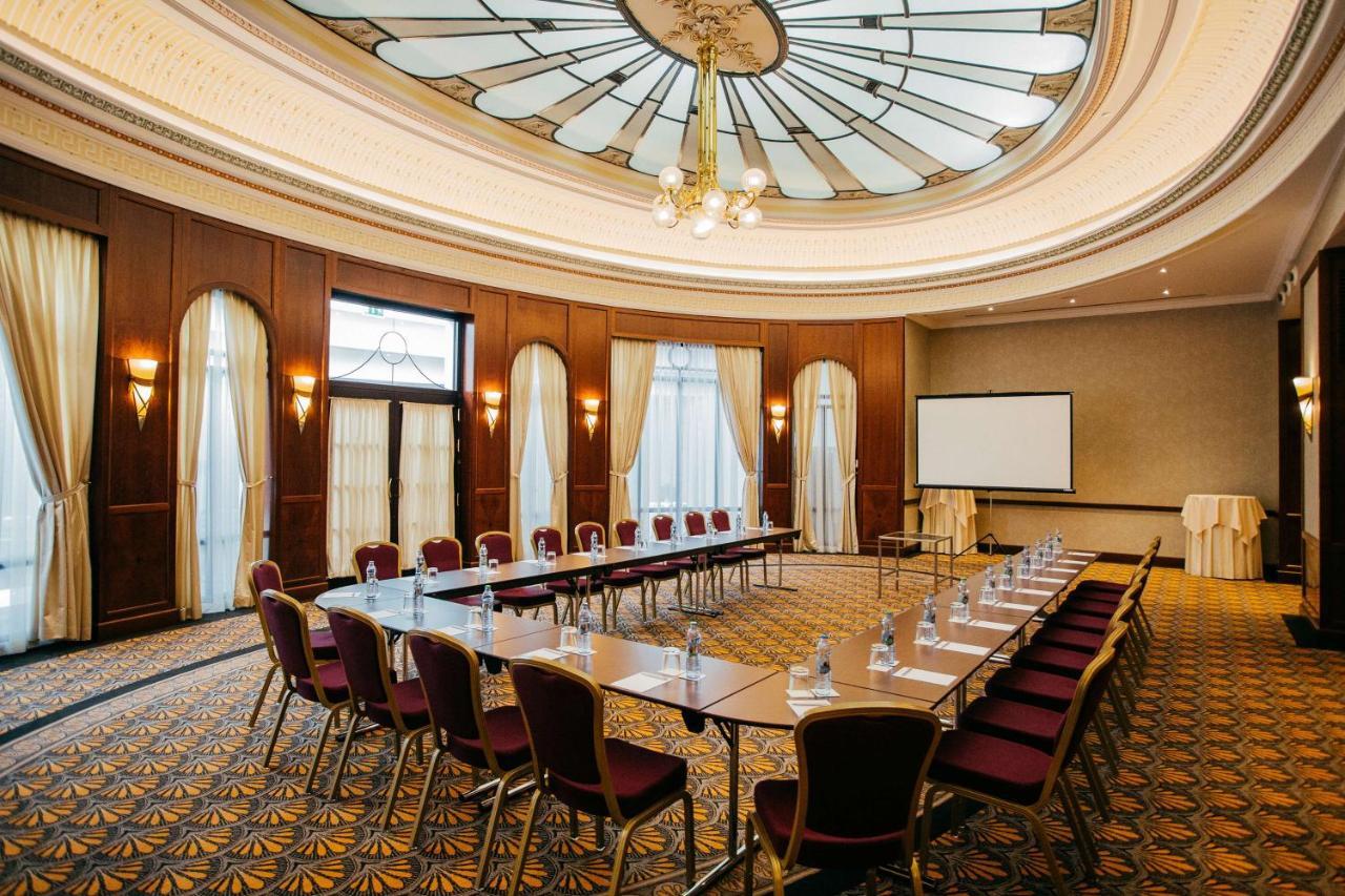 Radisson Blu Carlton Hotel, Μπρατισλάβα Εξωτερικό φωτογραφία